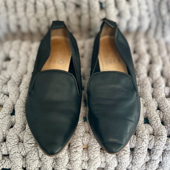 Bueno Leather Flats – Size 8 Black Slip-On Comfort - Picture 2 of 15